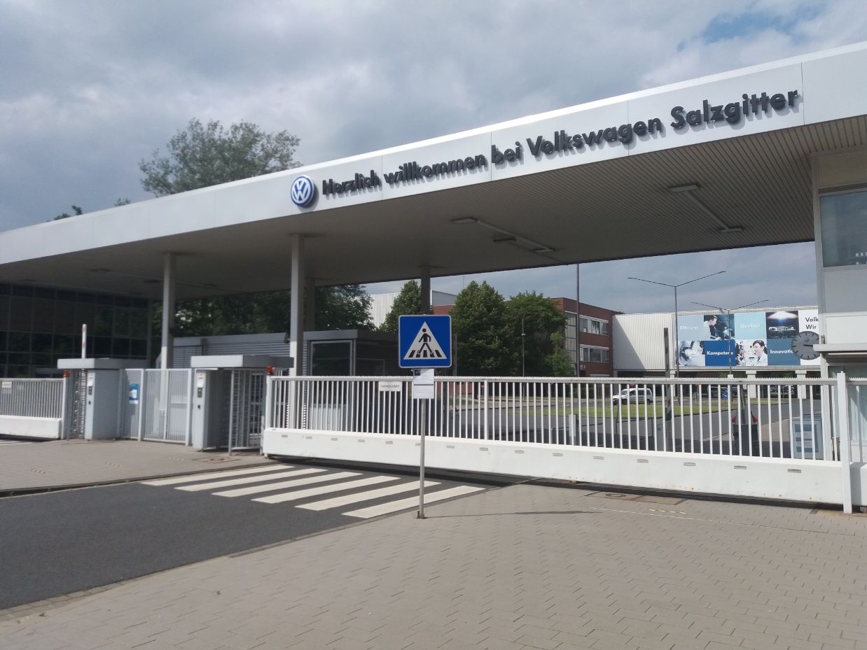 Volkswagen-Salzgitter fabriek ingang